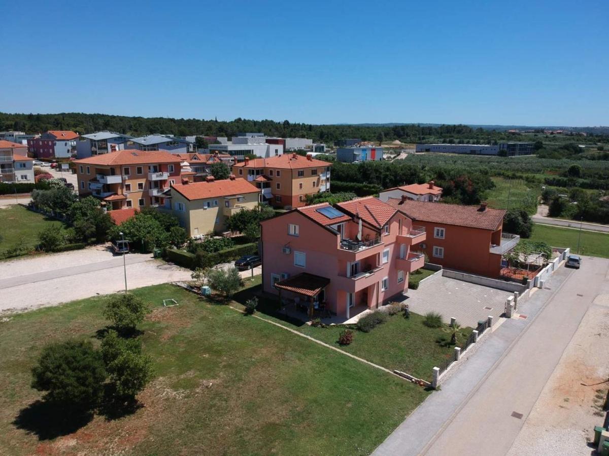 Guest House Gloria Novigrad Istria المظهر الخارجي الصورة