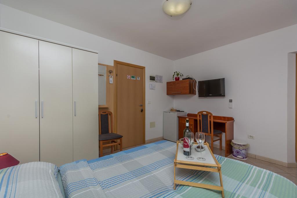 Guest House Gloria Novigrad Istria المظهر الخارجي الصورة