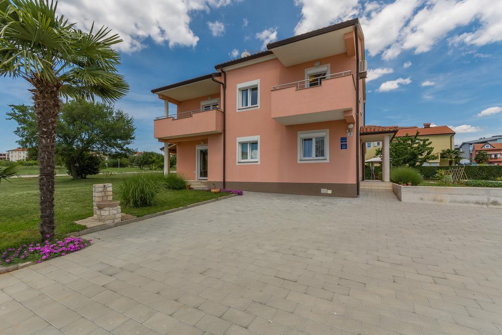 Guest House Gloria Novigrad Istria المظهر الخارجي الصورة